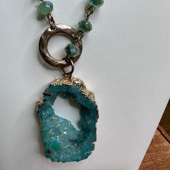 Seafoam Druzy Pendant Necklace. - Picture 2 of 4
